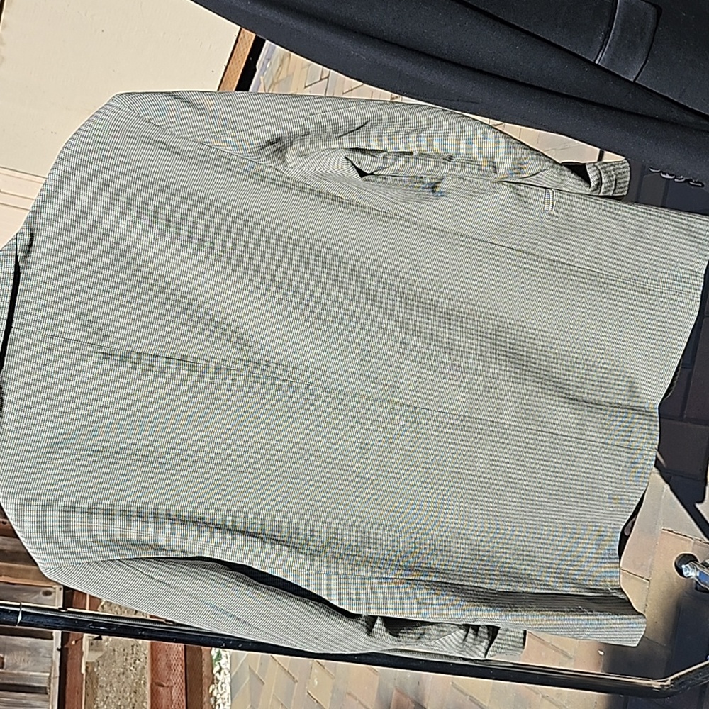 Suit - Picture 6 of 6
